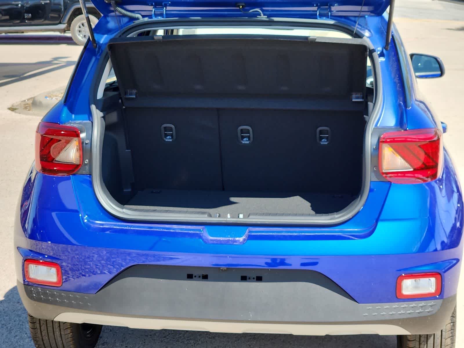 Thumbnail: 2025 Hyundai Venue - 23