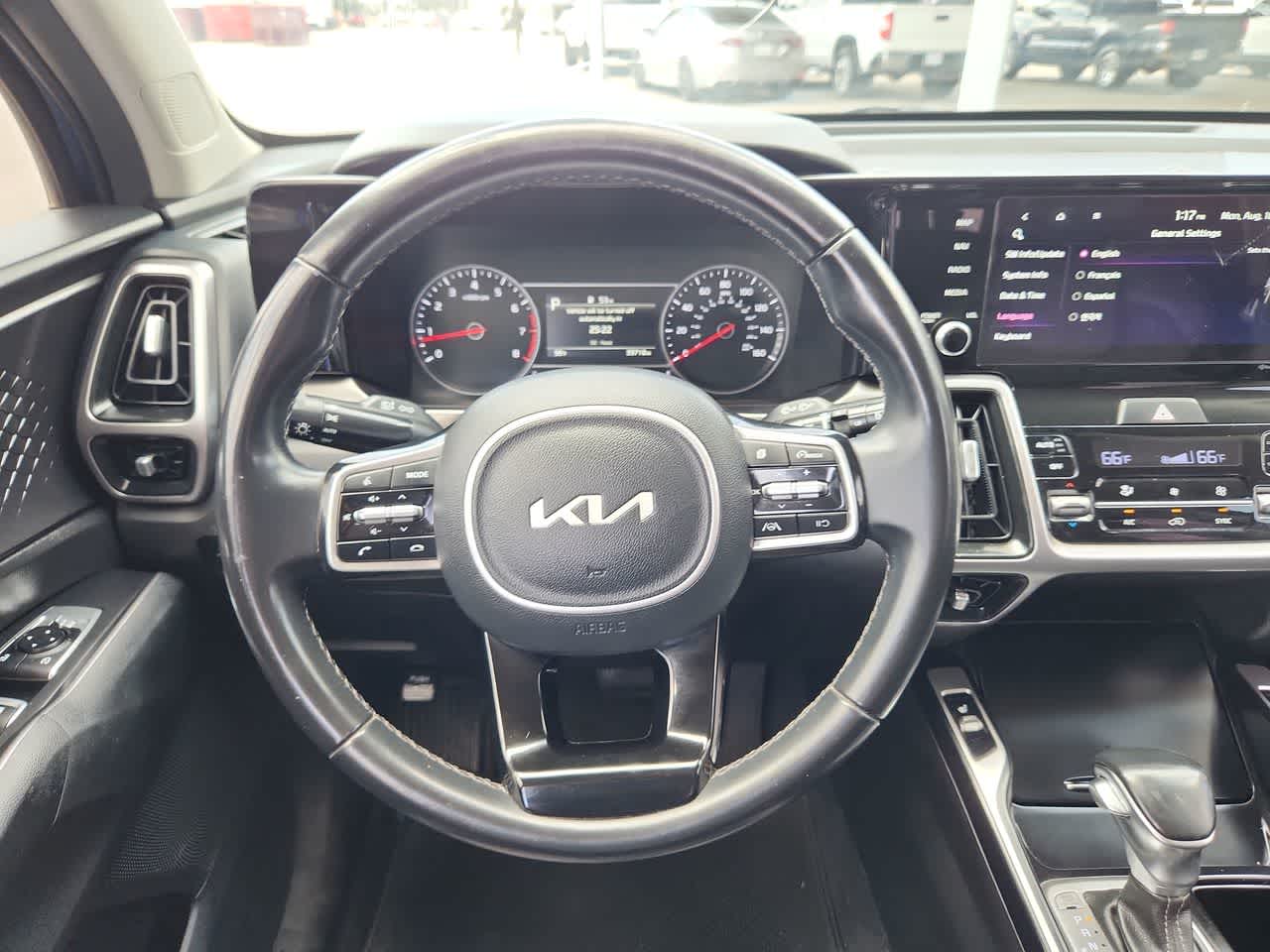 Thumbnail: 2022 Kia Sorento - 19