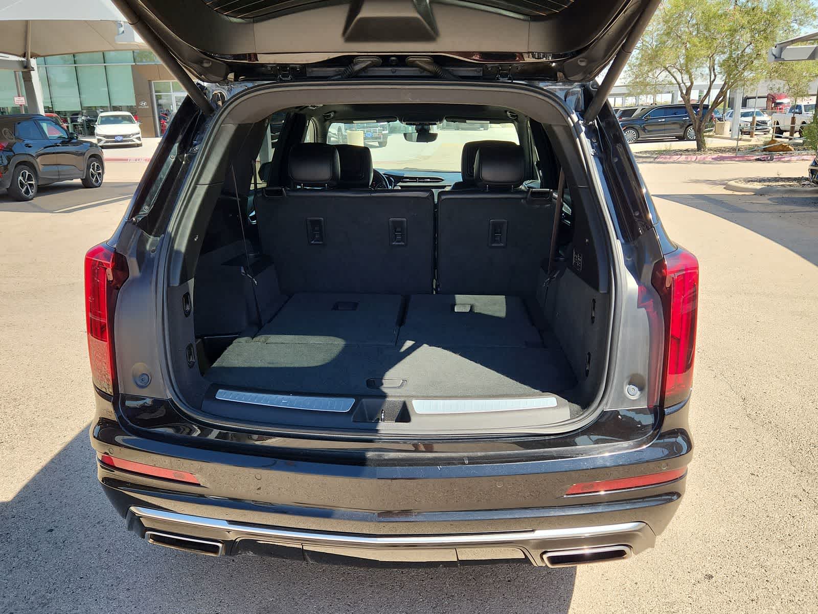 Thumbnail: 2020 Cadillac XT6 - 23