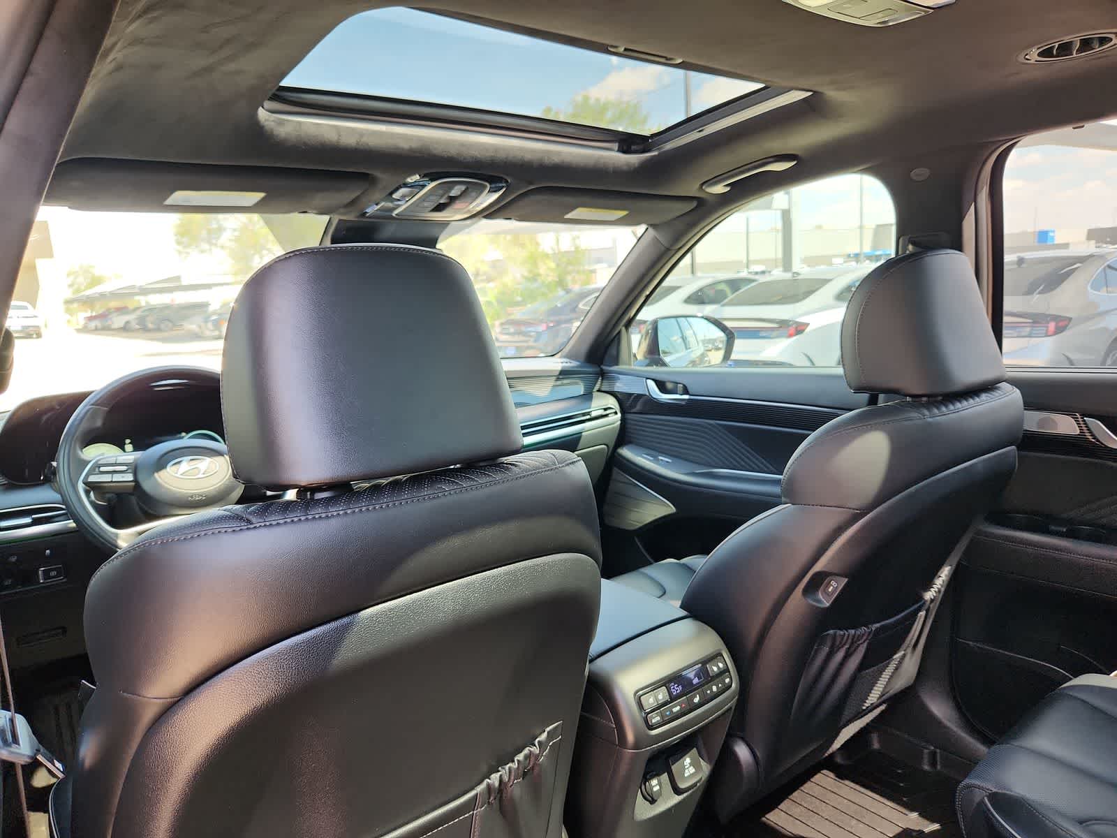 Thumbnail: 2023 Hyundai Palisade - 16