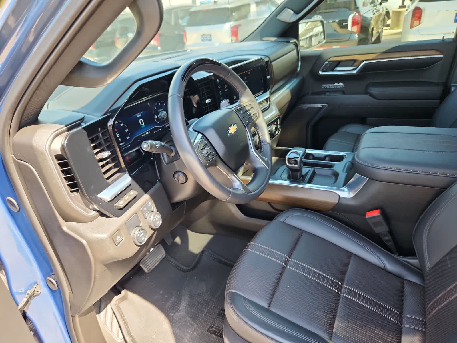 Thumbnail: 2024 Chevrolet Silverado 1500 - 10