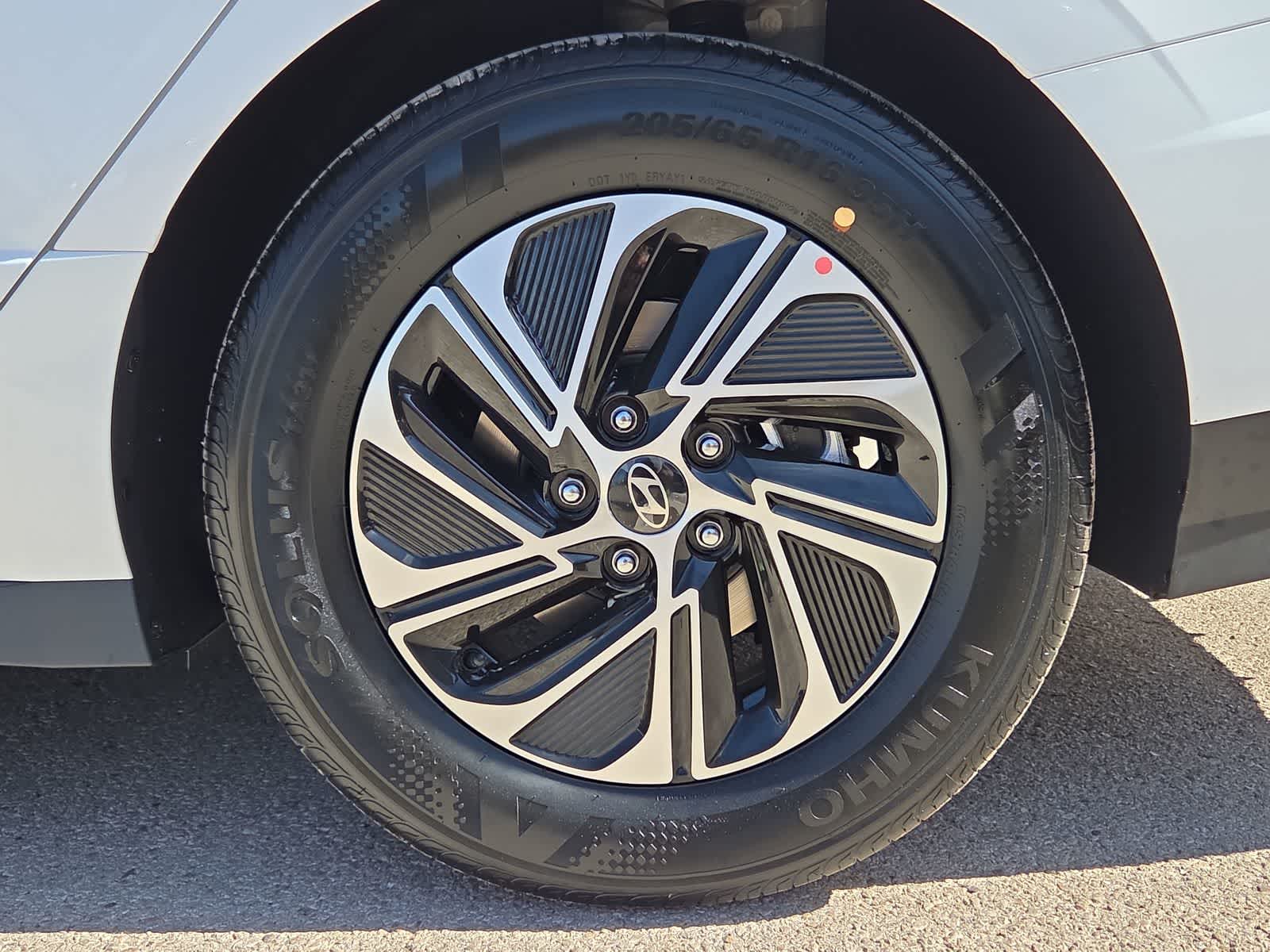 Thumbnail: 2026 Hyundai Sonata - 12