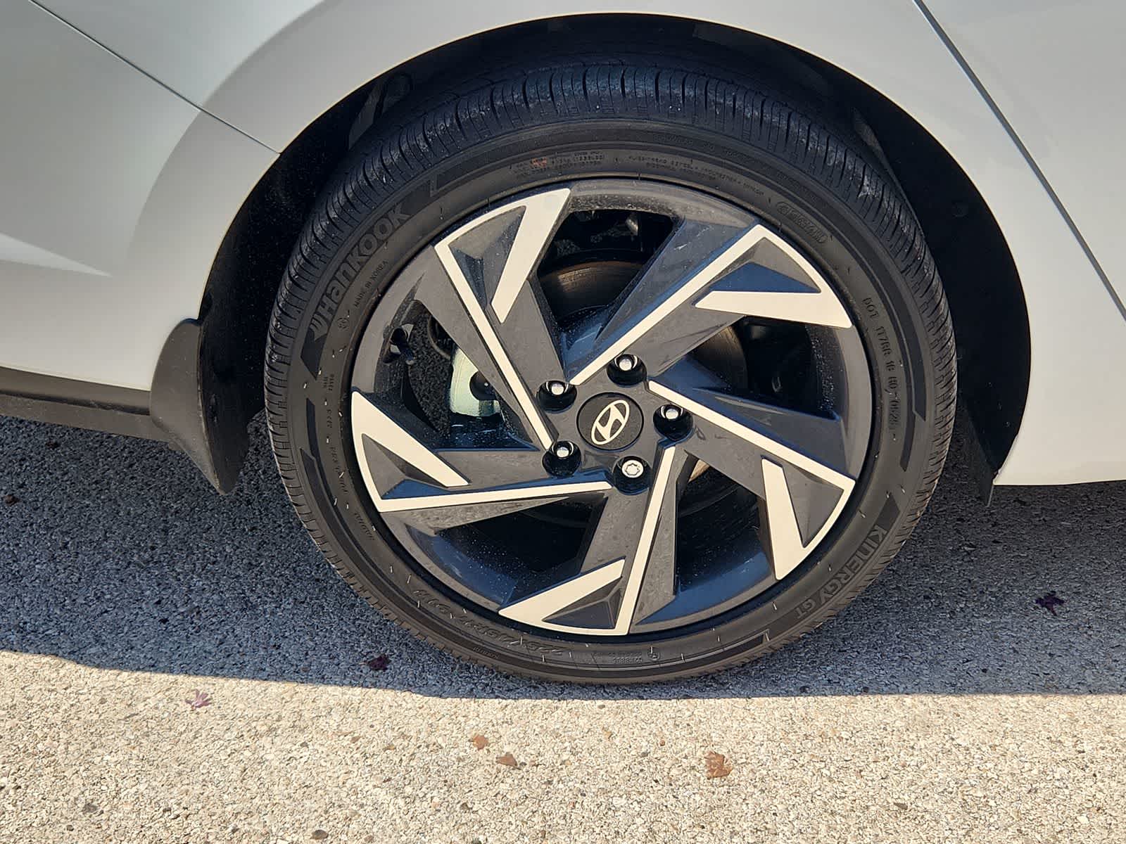 Thumbnail: 2025 Hyundai Elantra - 12