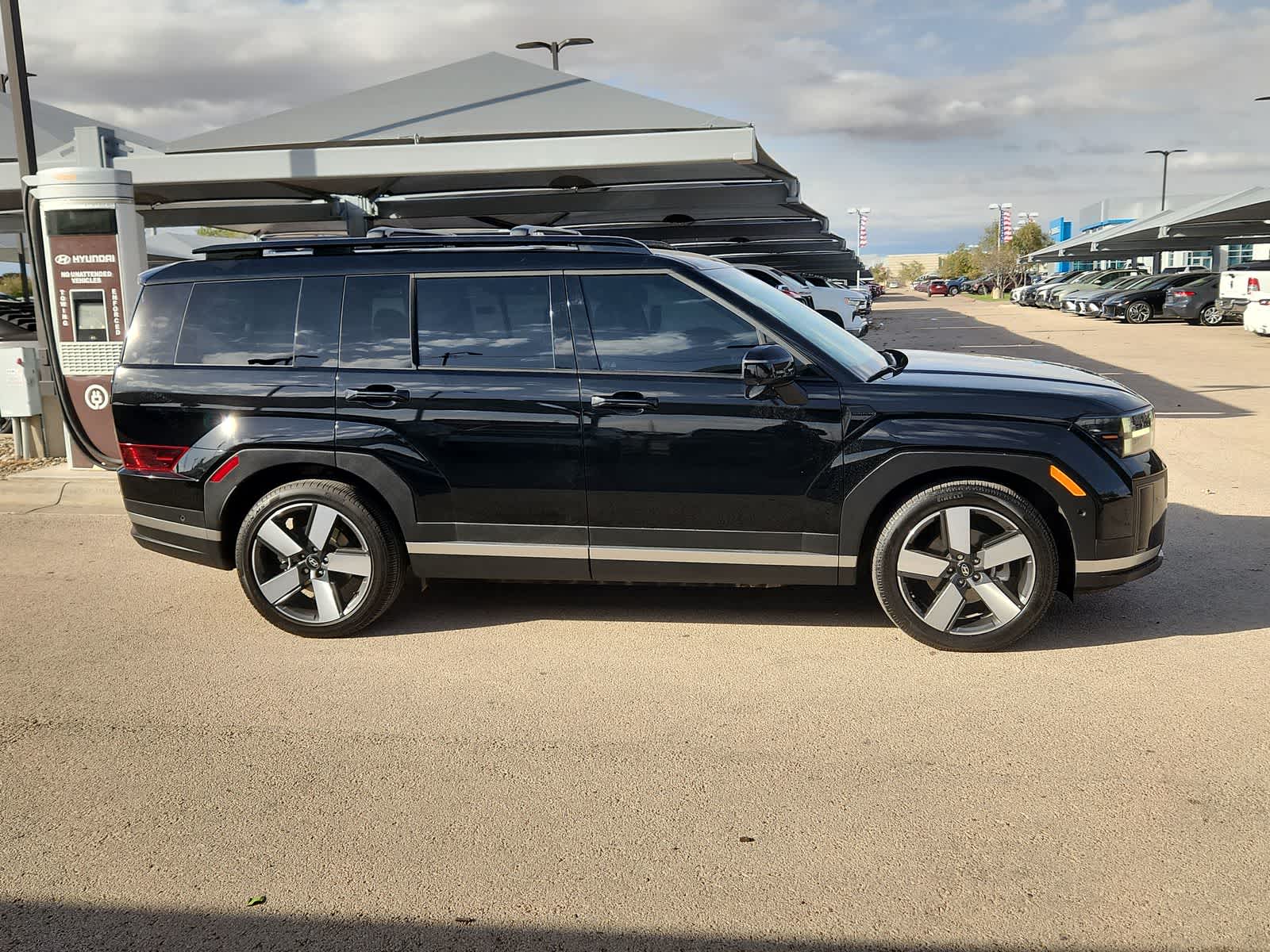 Thumbnail: 2024 Hyundai Santa Fe - 9