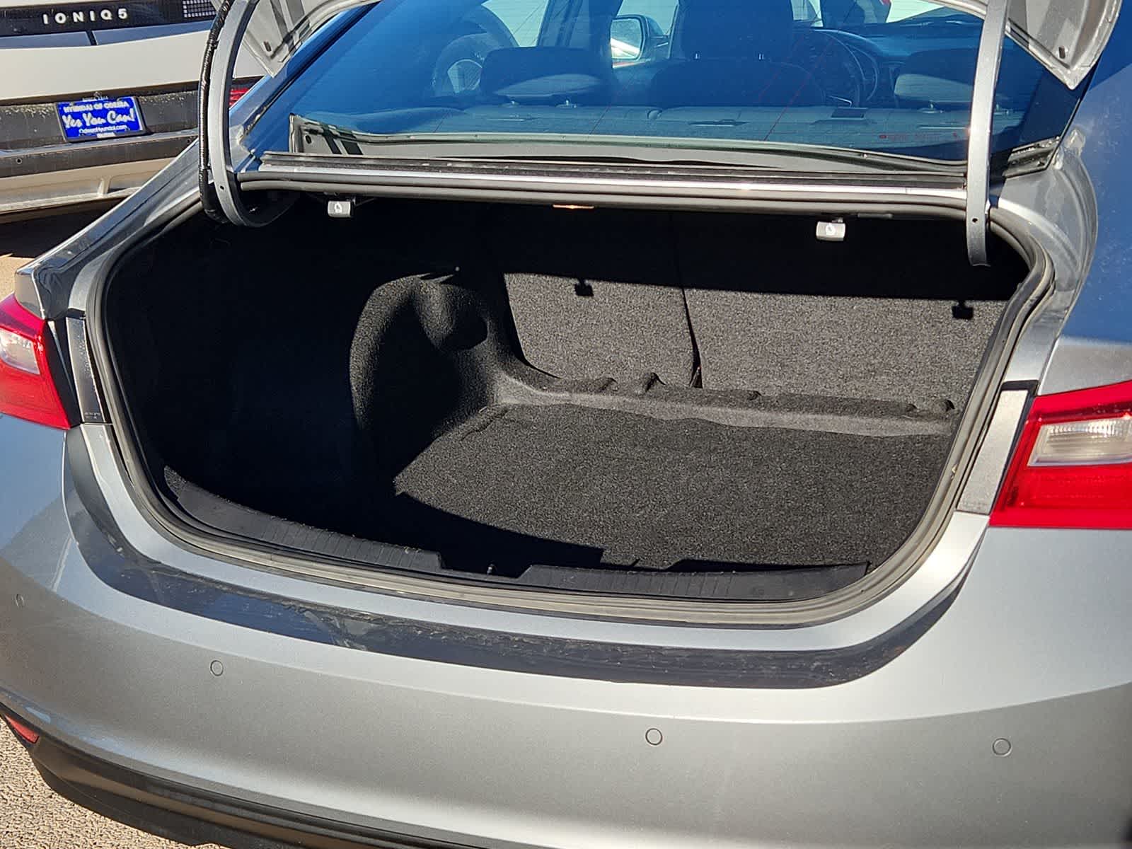 Thumbnail: 2024 Chevrolet Malibu - 23