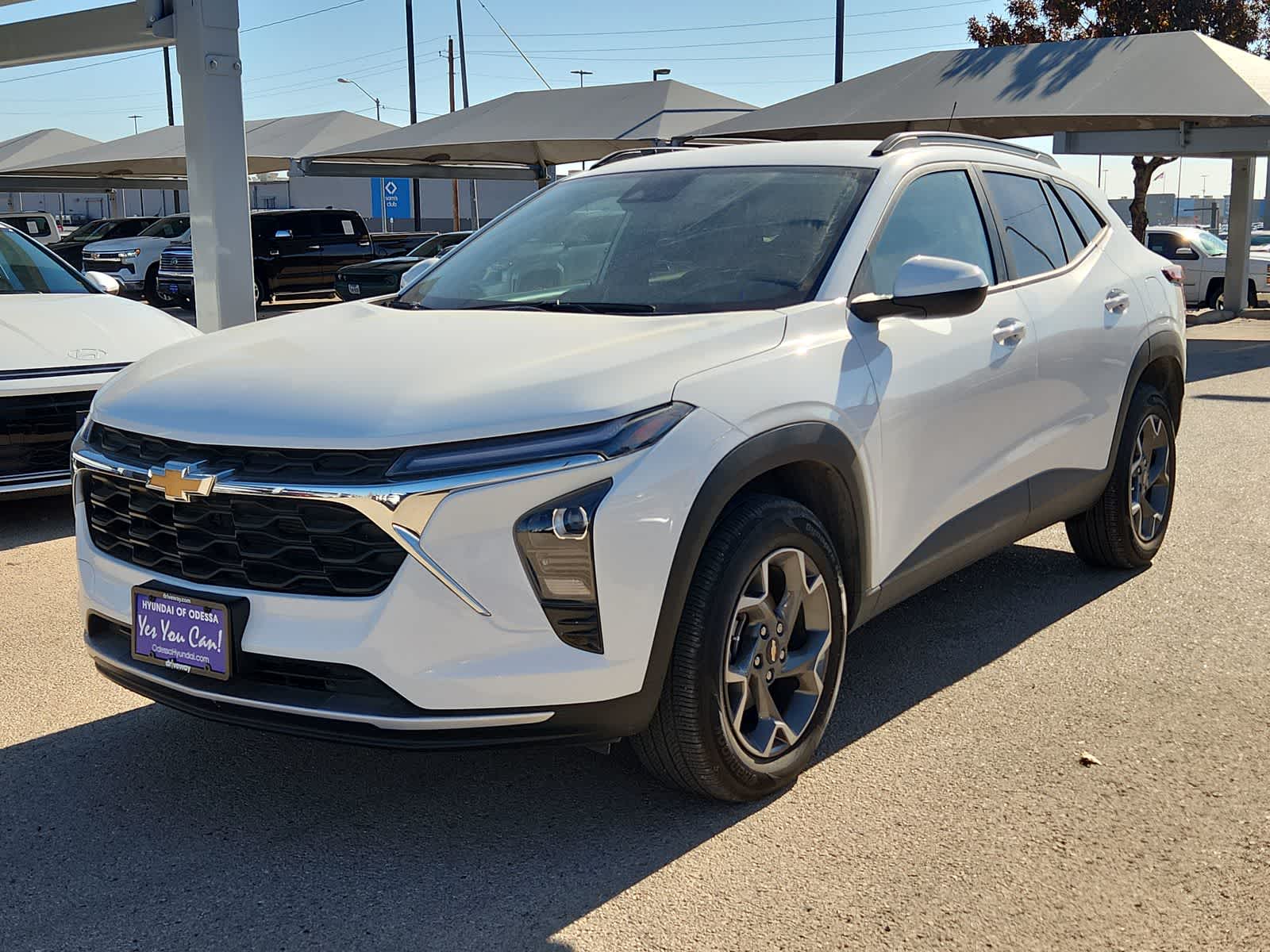 Thumbnail: 2025 Chevrolet Trax - 4