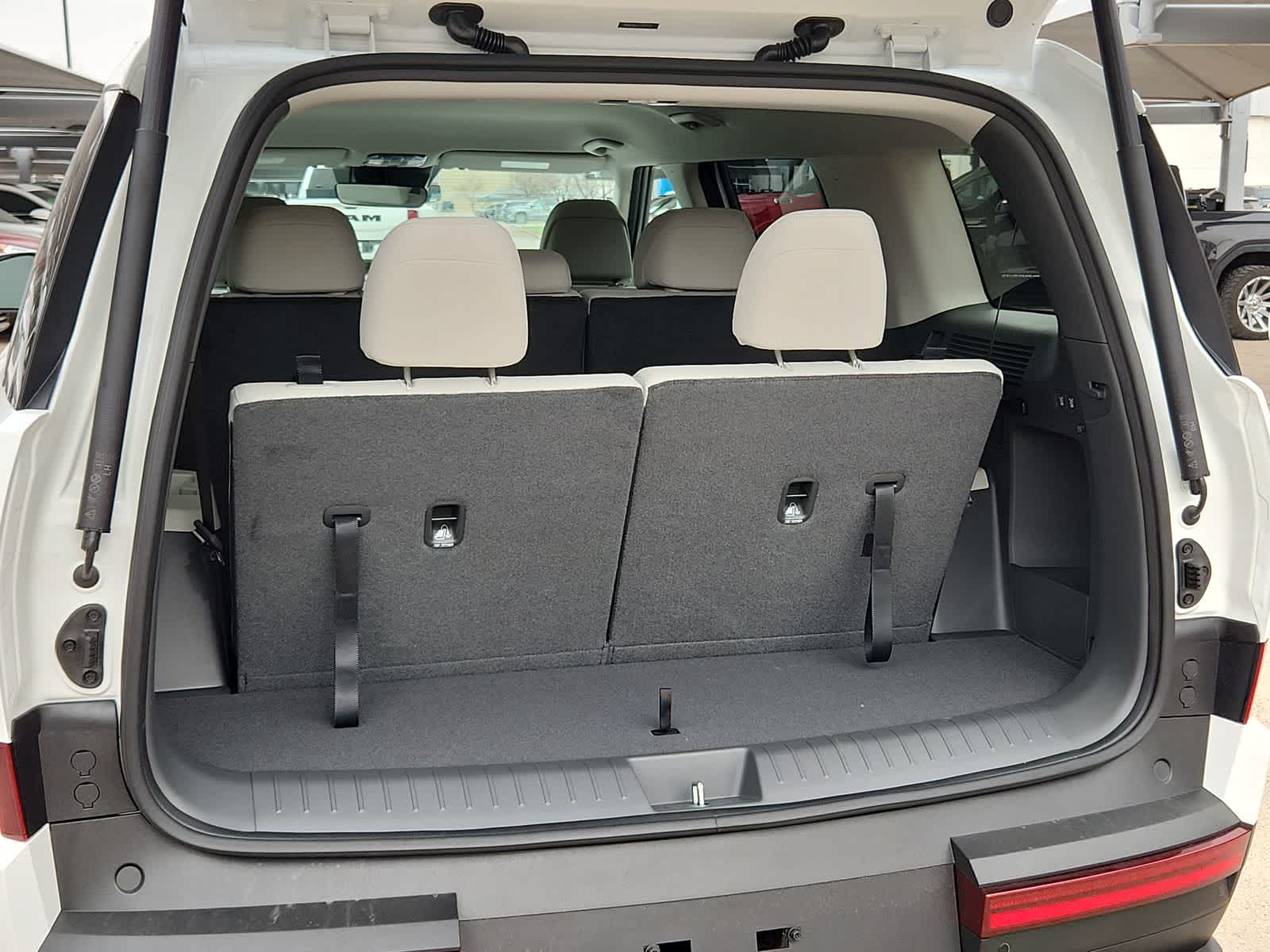 Thumbnail: 2026 Hyundai Santa Fe - 23