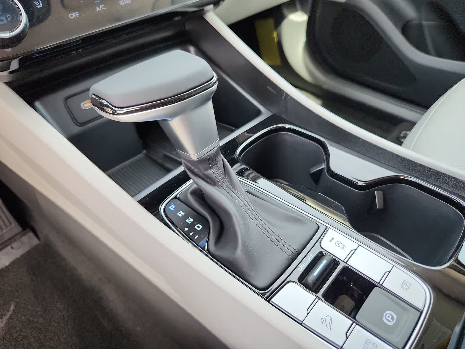 Thumbnail: 2025 Hyundai Tucson - 25