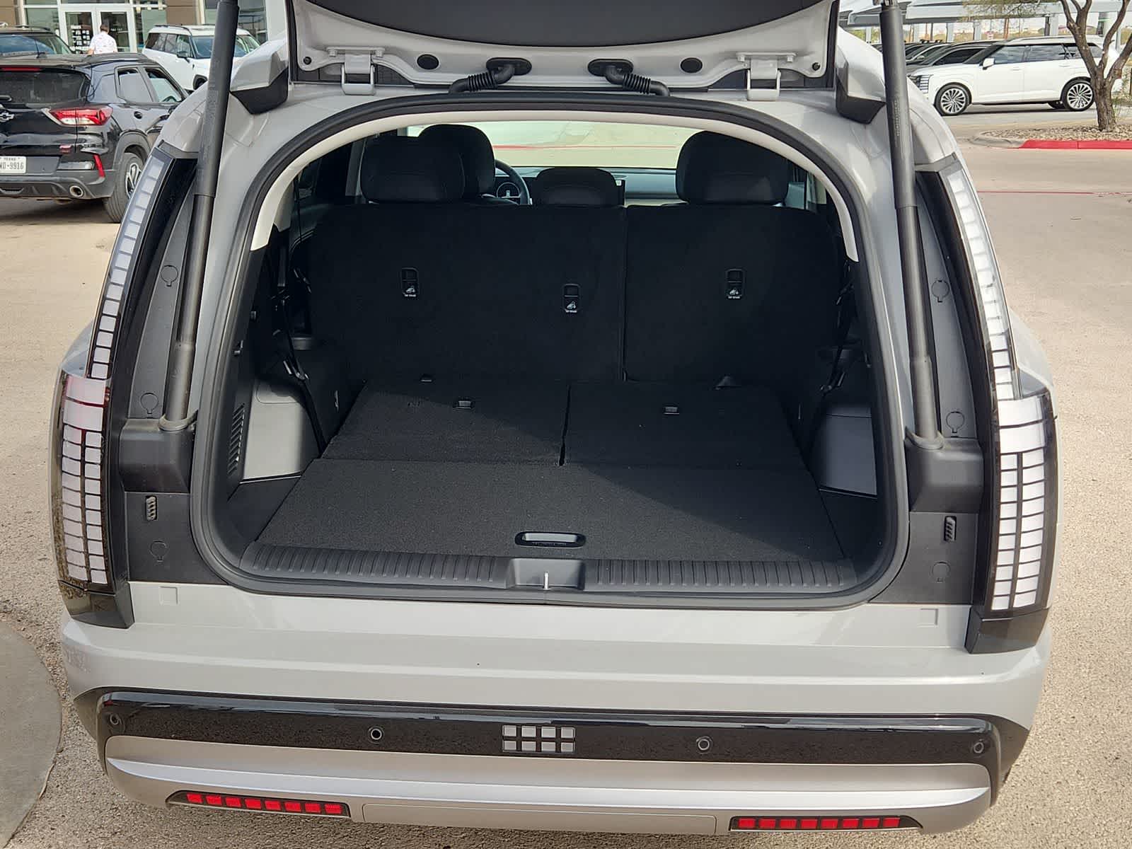 Thumbnail: 2026 Hyundai Ioniq - 23