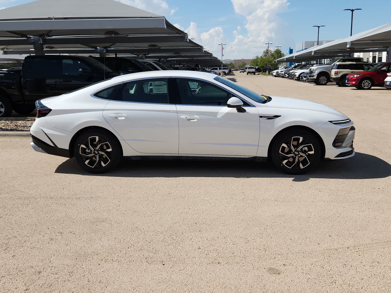 Thumbnail: 2025 Hyundai Sonata - 9