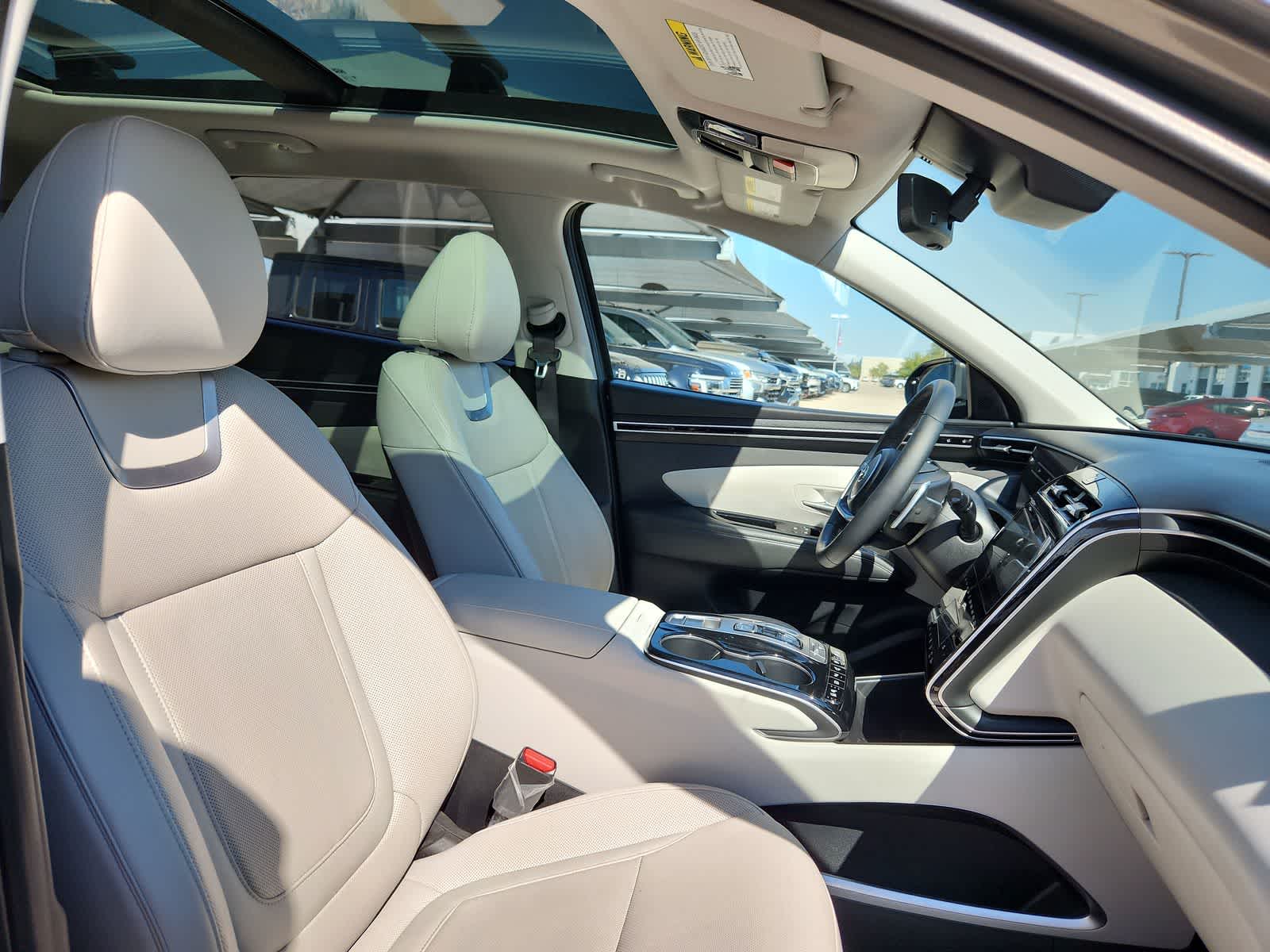 Thumbnail: 2023 Hyundai Tucson - 18