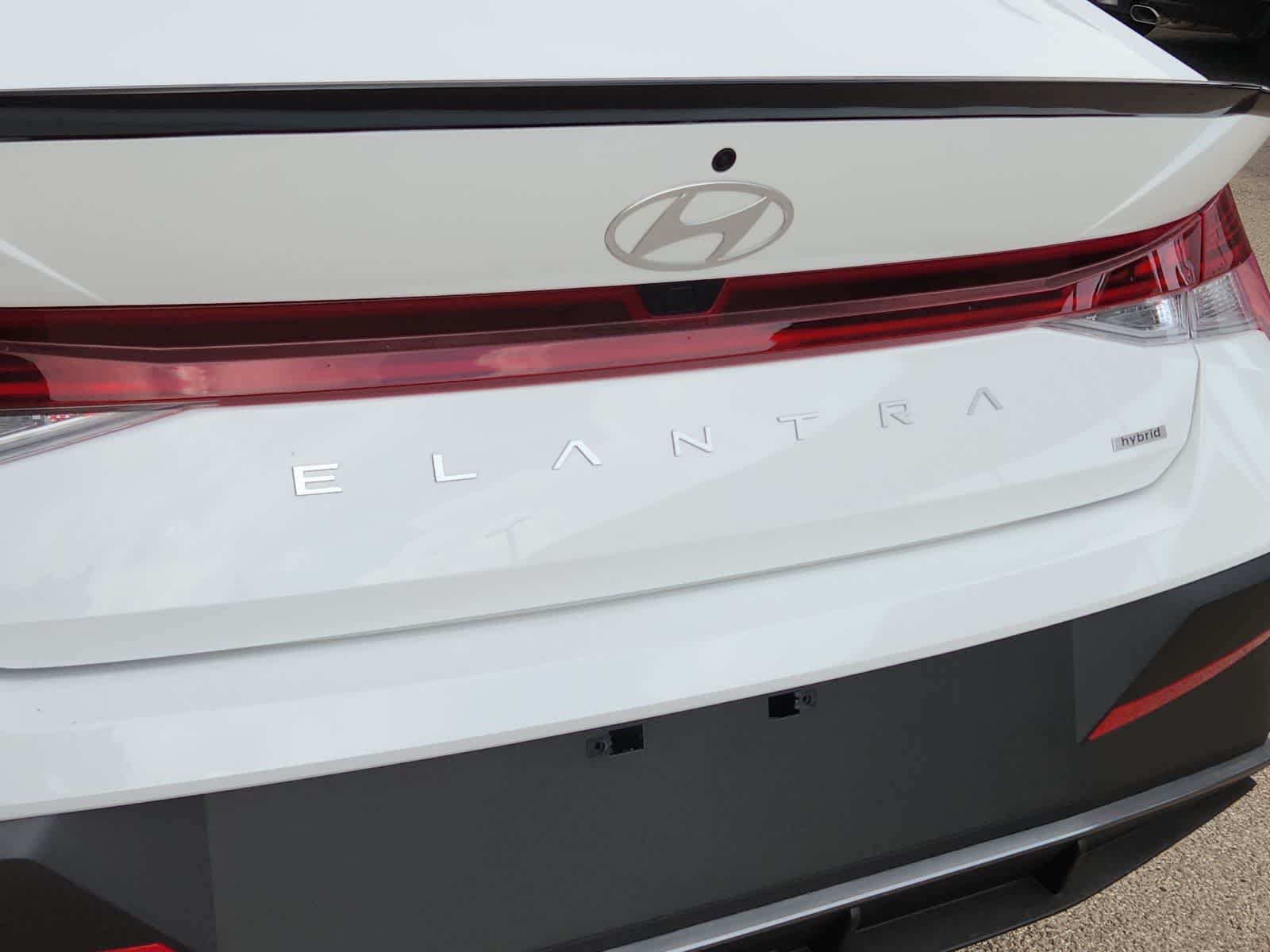 Thumbnail: 2025 Hyundai Elantra - 15
