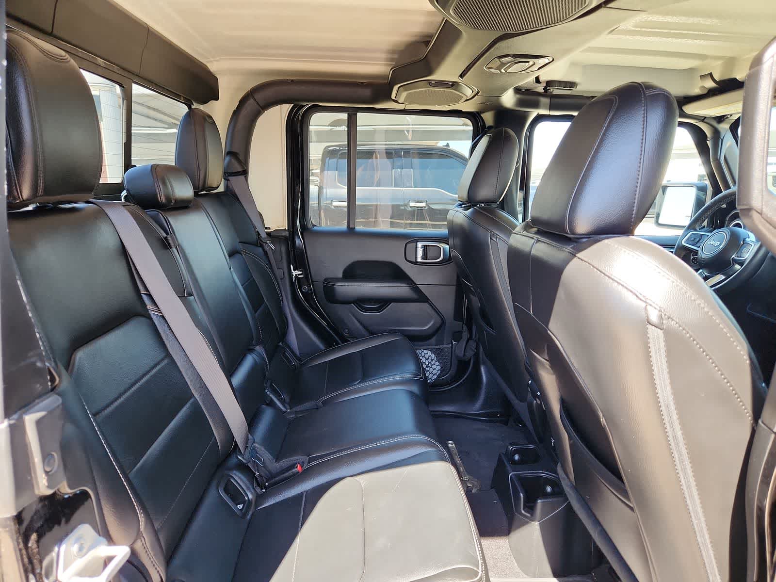 Thumbnail: 2020 Jeep Gladiator - 17