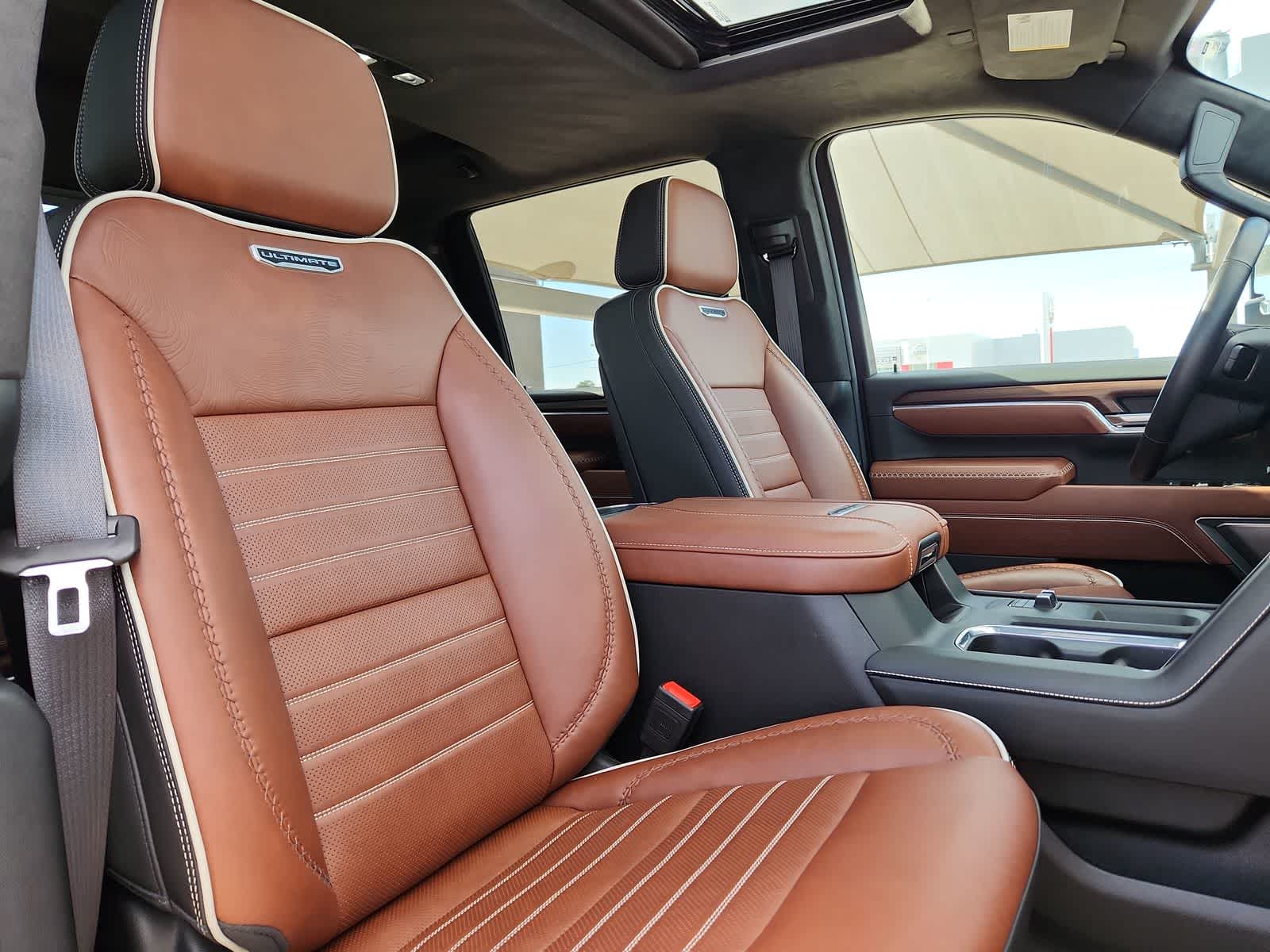 Thumbnail: 2025 GMC Sierra 3500 - 18