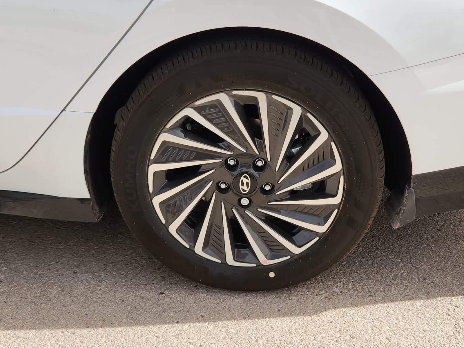 Thumbnail: 2025 Hyundai Sonata - 16