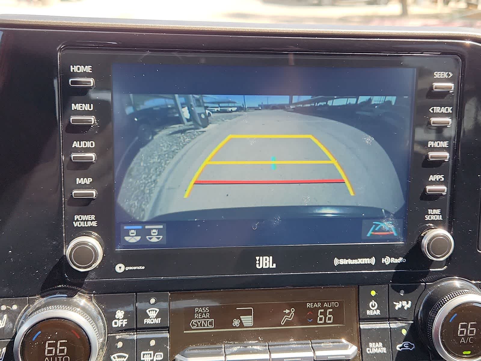 Thumbnail: 2022 Toyota Highlander - 24