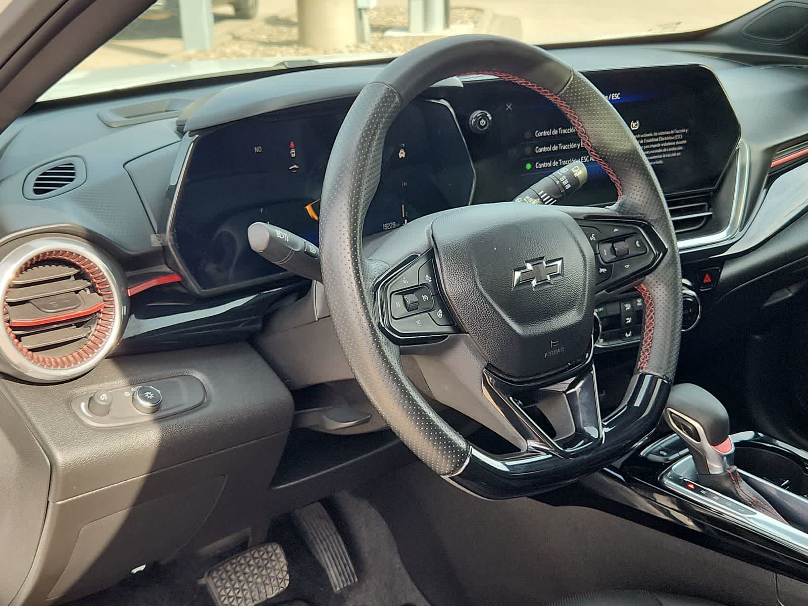 Thumbnail: 2025 Chevrolet Trax - 10