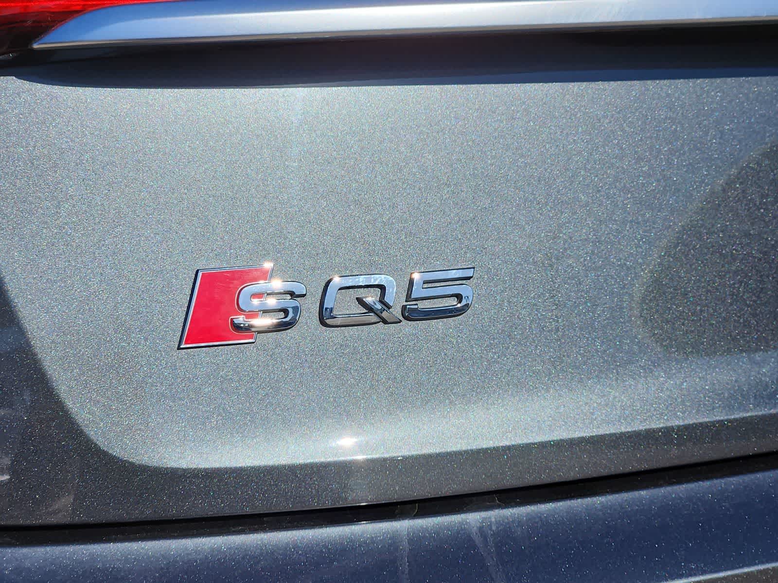 Thumbnail: 2021 Audi SQ5 - 15