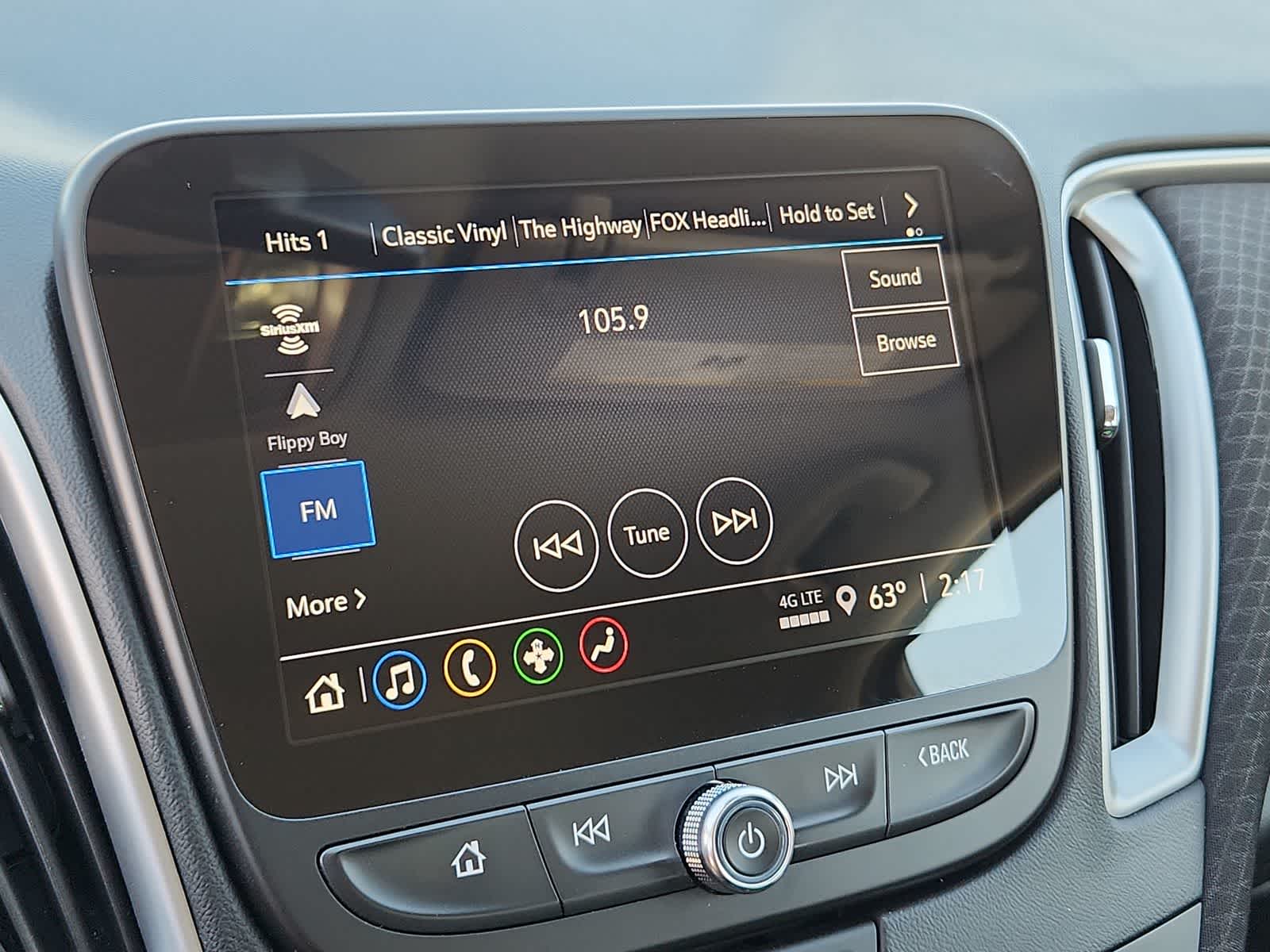 Thumbnail: 2024 Chevrolet Malibu - 24