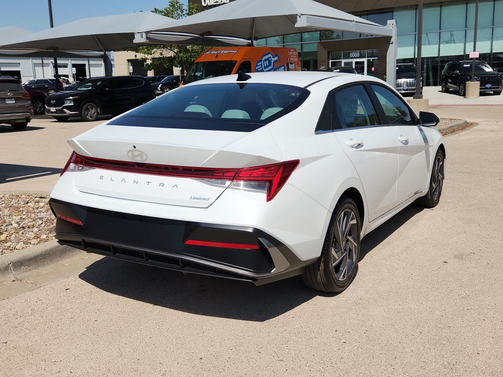 Thumbnail: 2025 Hyundai Elantra - 8