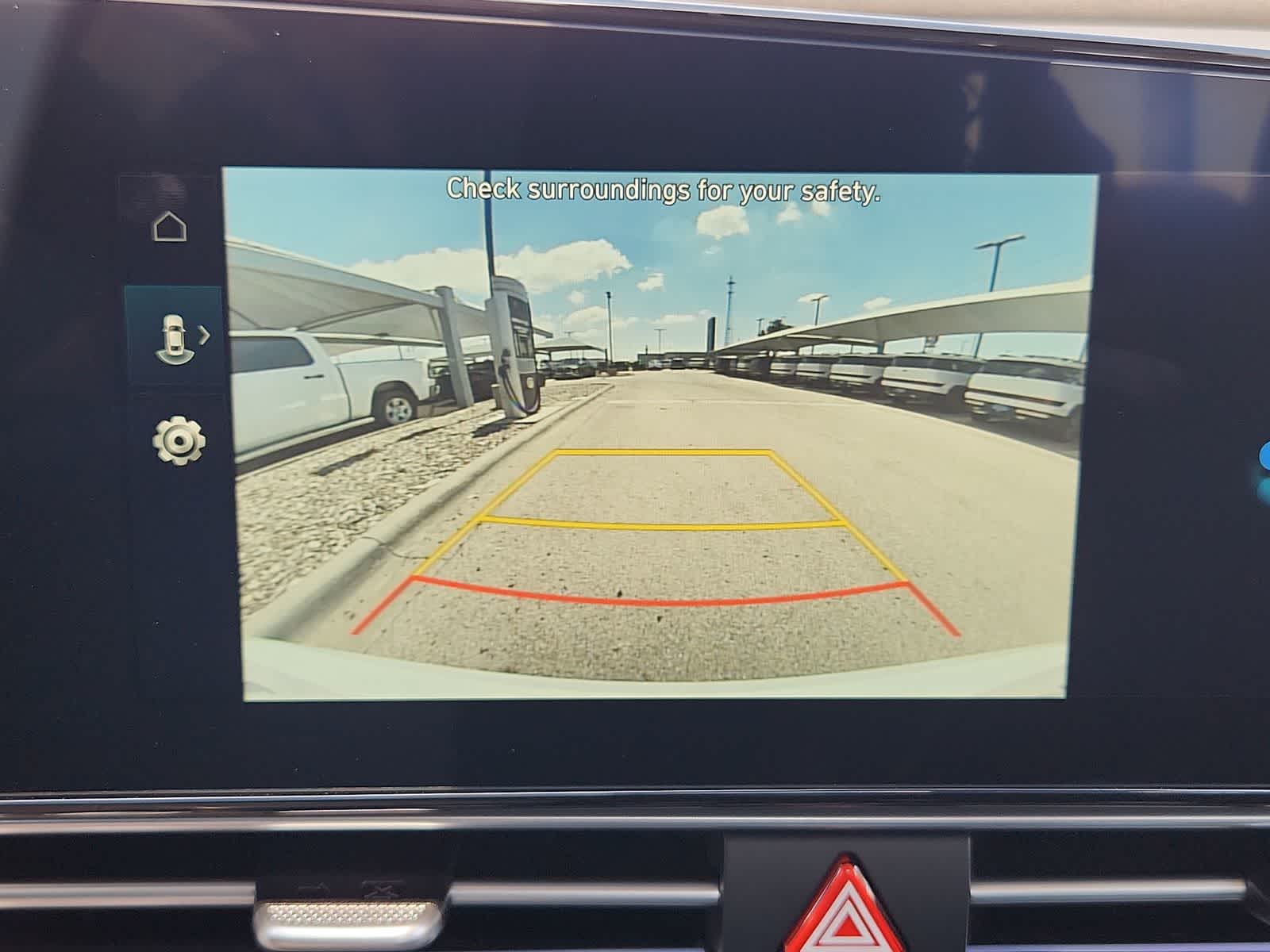 Thumbnail: 2025 Hyundai Elantra - 25