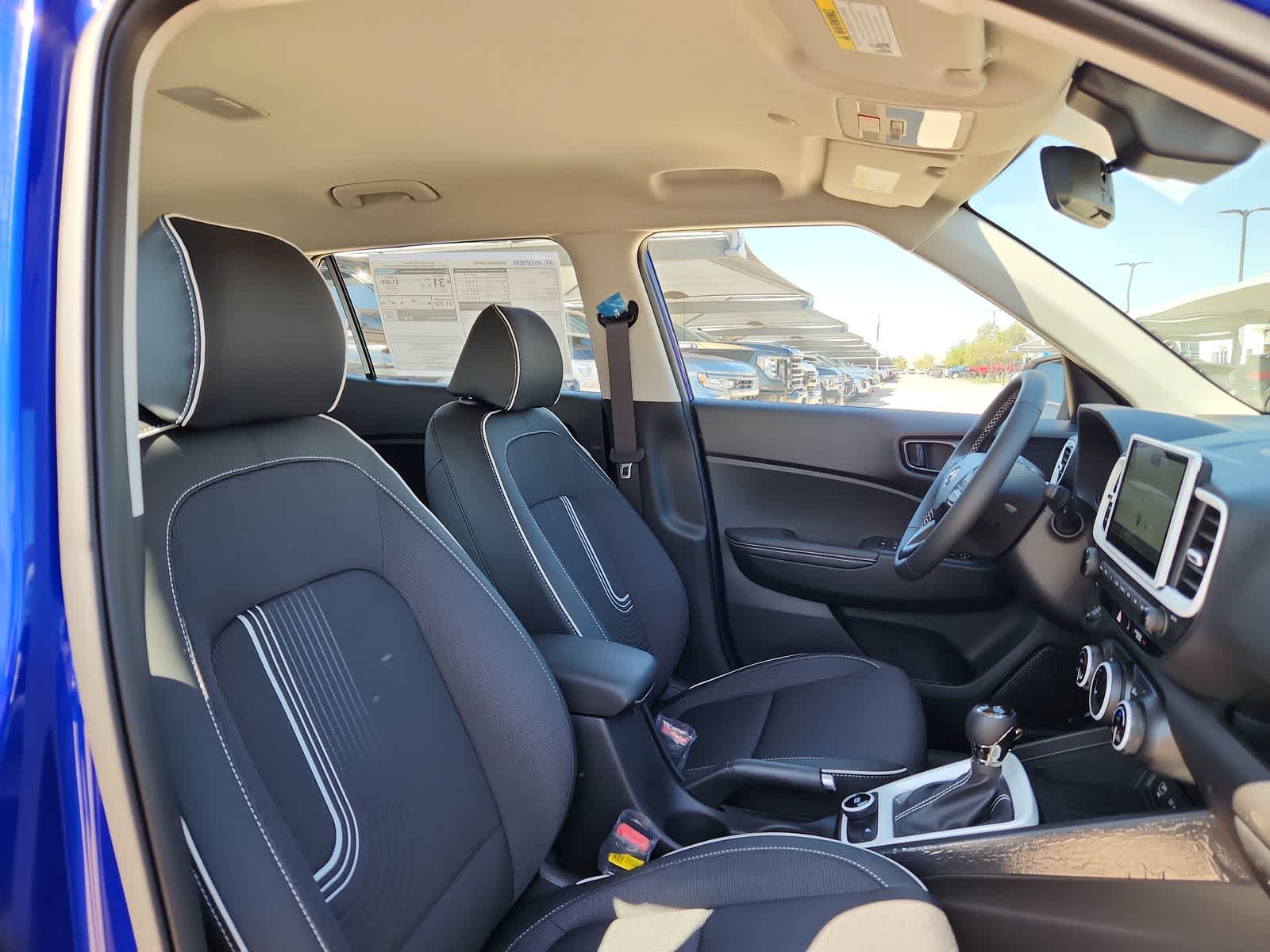 Thumbnail: 2025 Hyundai Venue - 18