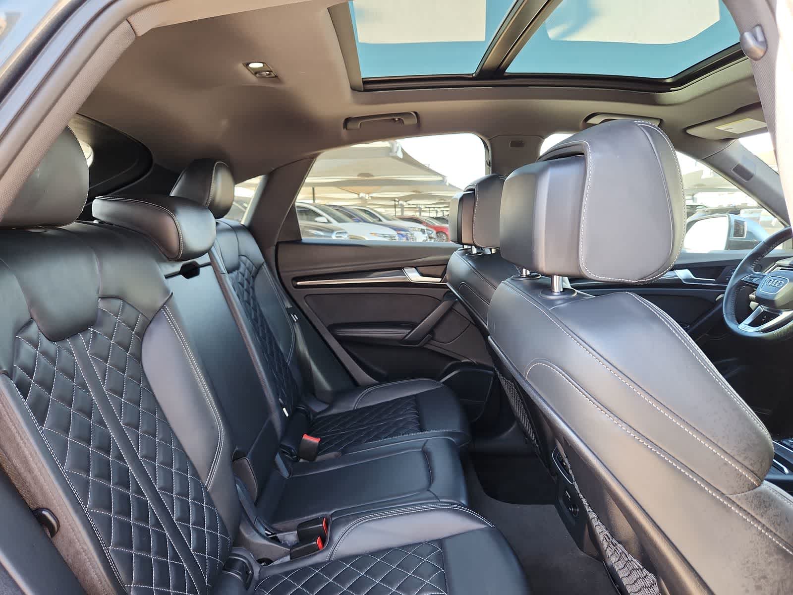 Thumbnail: 2021 Audi SQ5 - 21