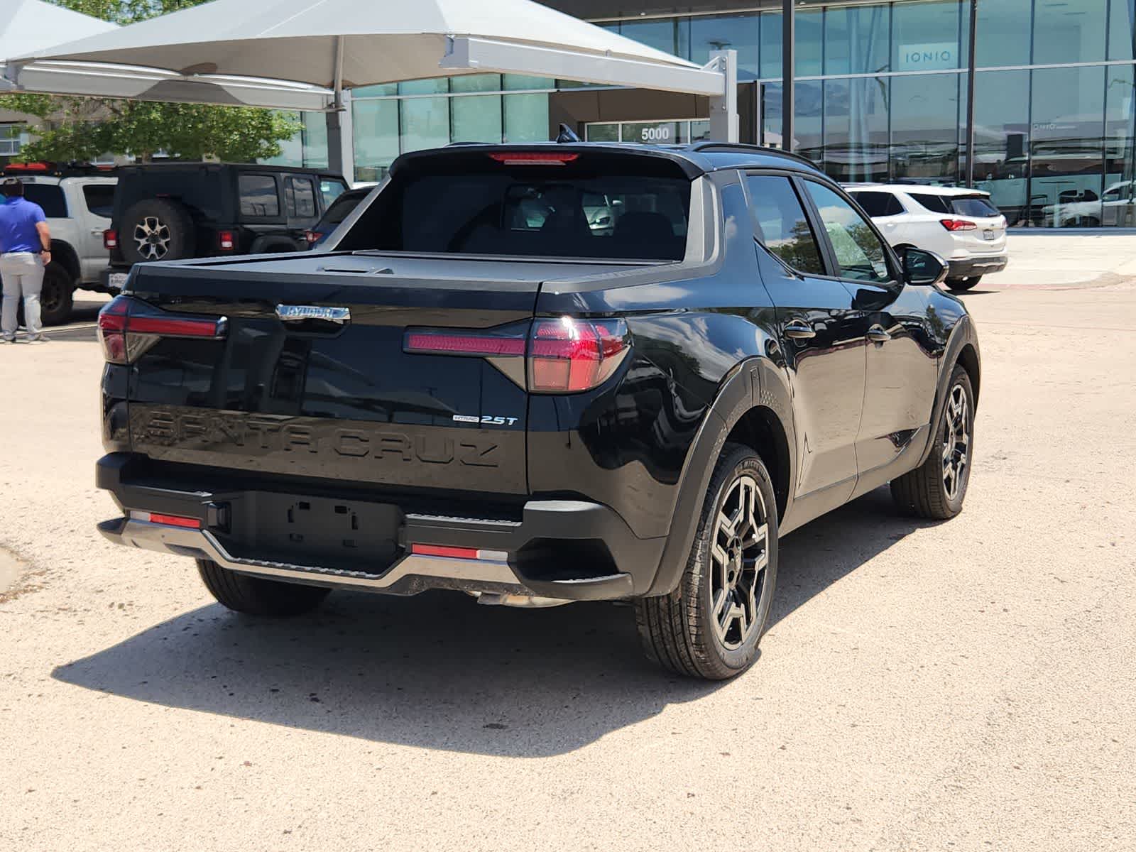 Thumbnail: 2025 Hyundai Santa Cruz - 8