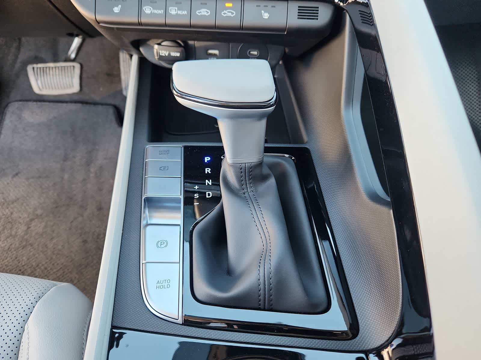 Thumbnail: 2025 Hyundai Elantra - 21