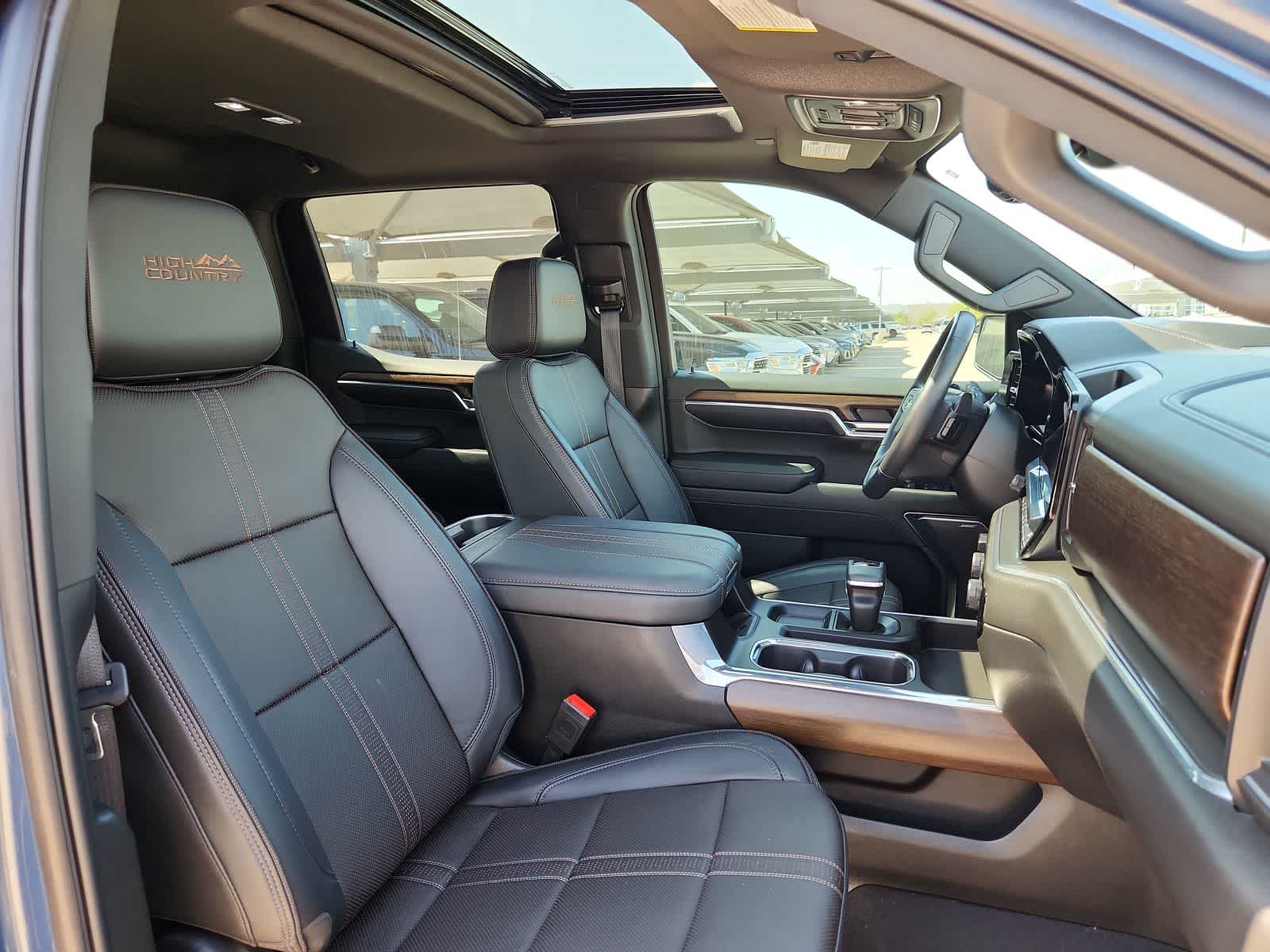 Thumbnail: 2024 Chevrolet Silverado 1500 - 18