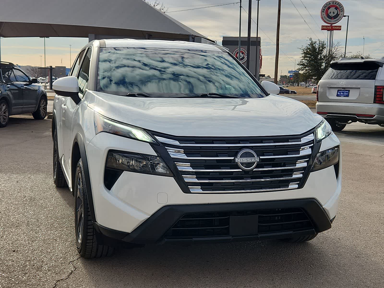 Thumbnail: 2024 Nissan Rogue - 3