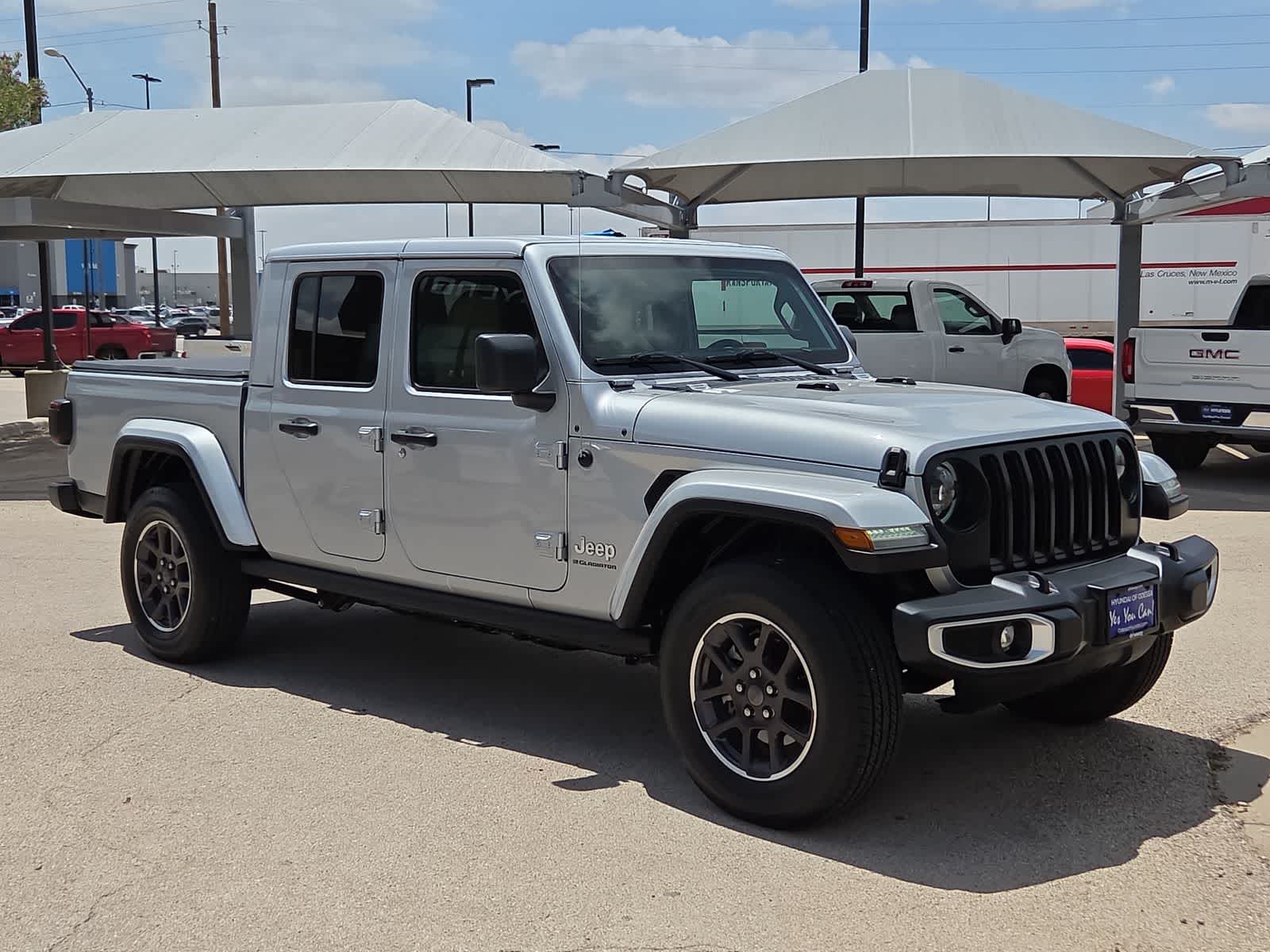 Thumbnail: 2023 Jeep Gladiator - 2
