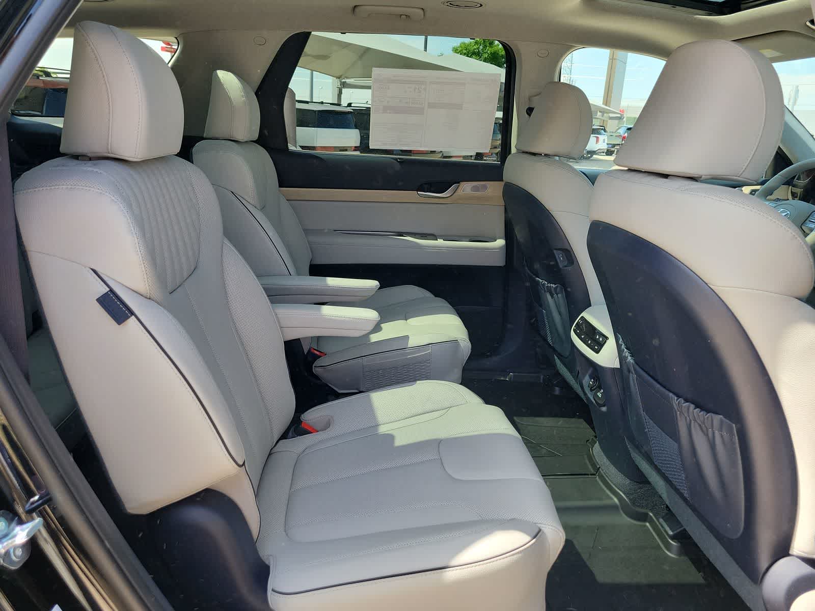 Thumbnail: 2025 Hyundai Palisade - 21