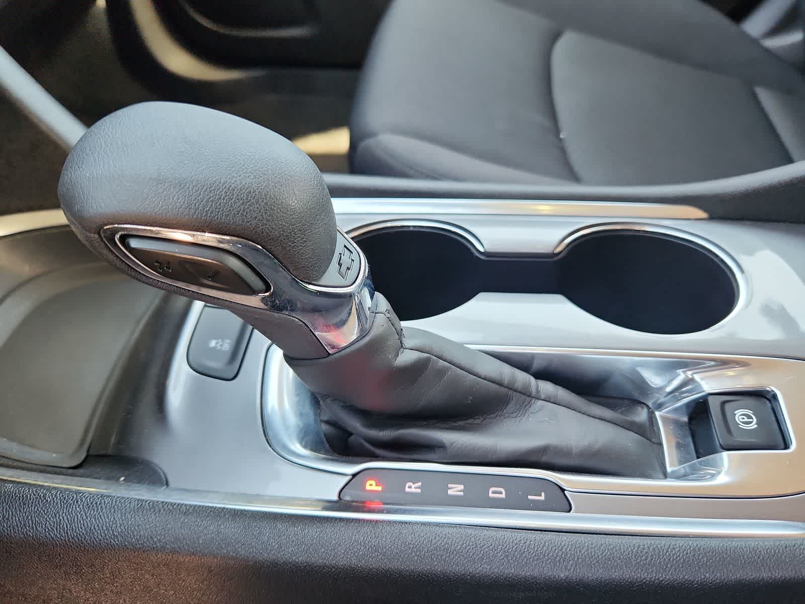 Thumbnail: 2024 Chevrolet Malibu - 21