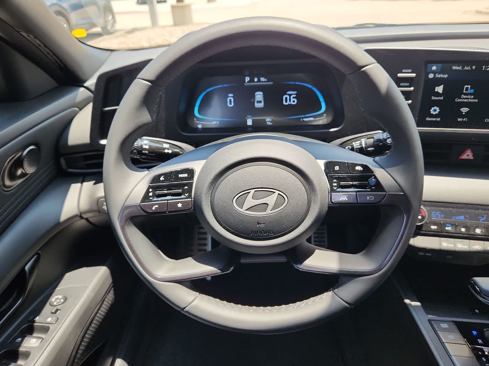 Thumbnail: 2025 Hyundai Elantra - 19