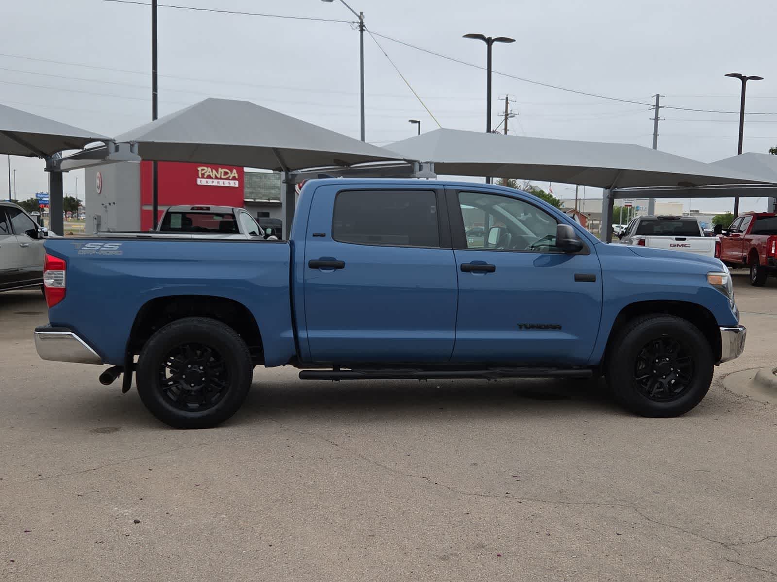 Thumbnail: 2021 Toyota Tundra - 9
