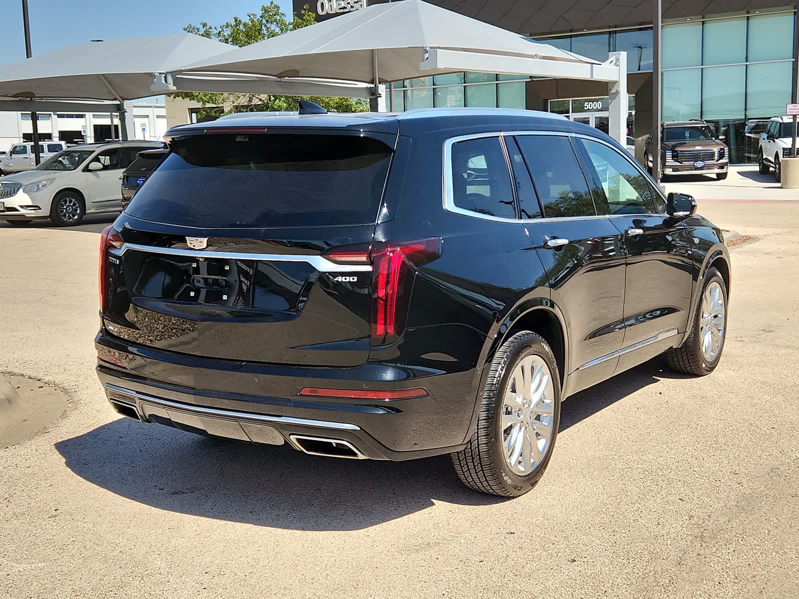 Thumbnail: 2020 Cadillac XT6 - 8