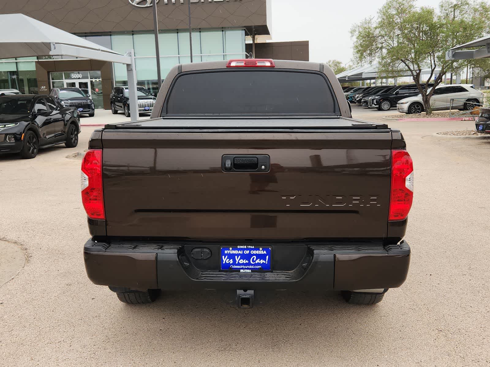 Thumbnail: 2021 Toyota Tundra - 7