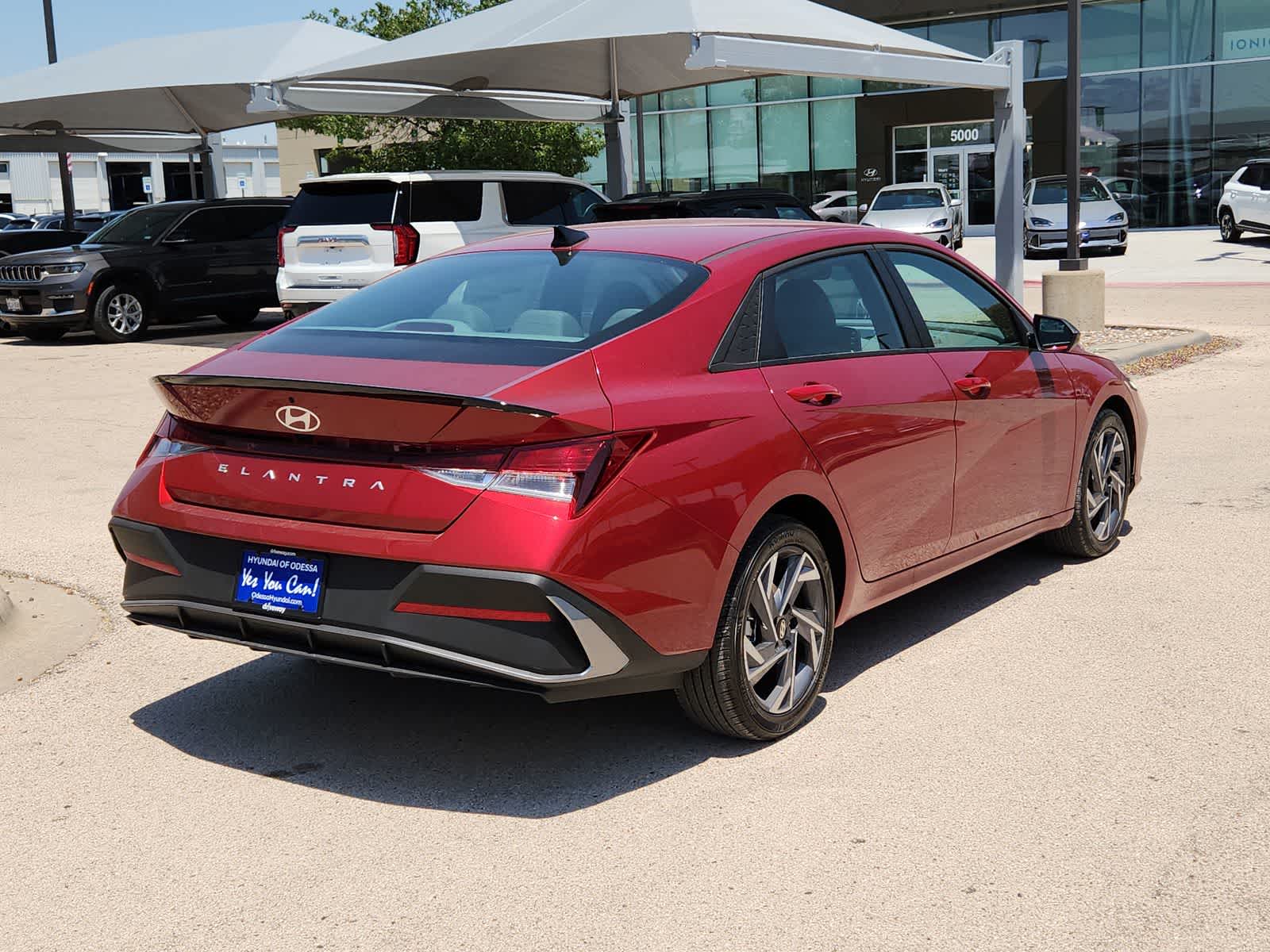 Thumbnail: 2025 Hyundai Elantra - 8