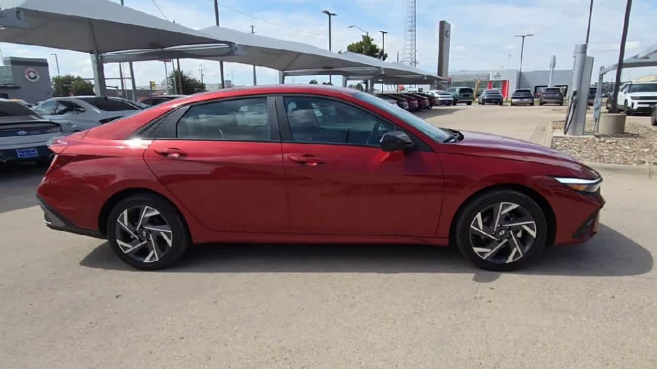 Thumbnail: 2025 Hyundai Elantra - 2