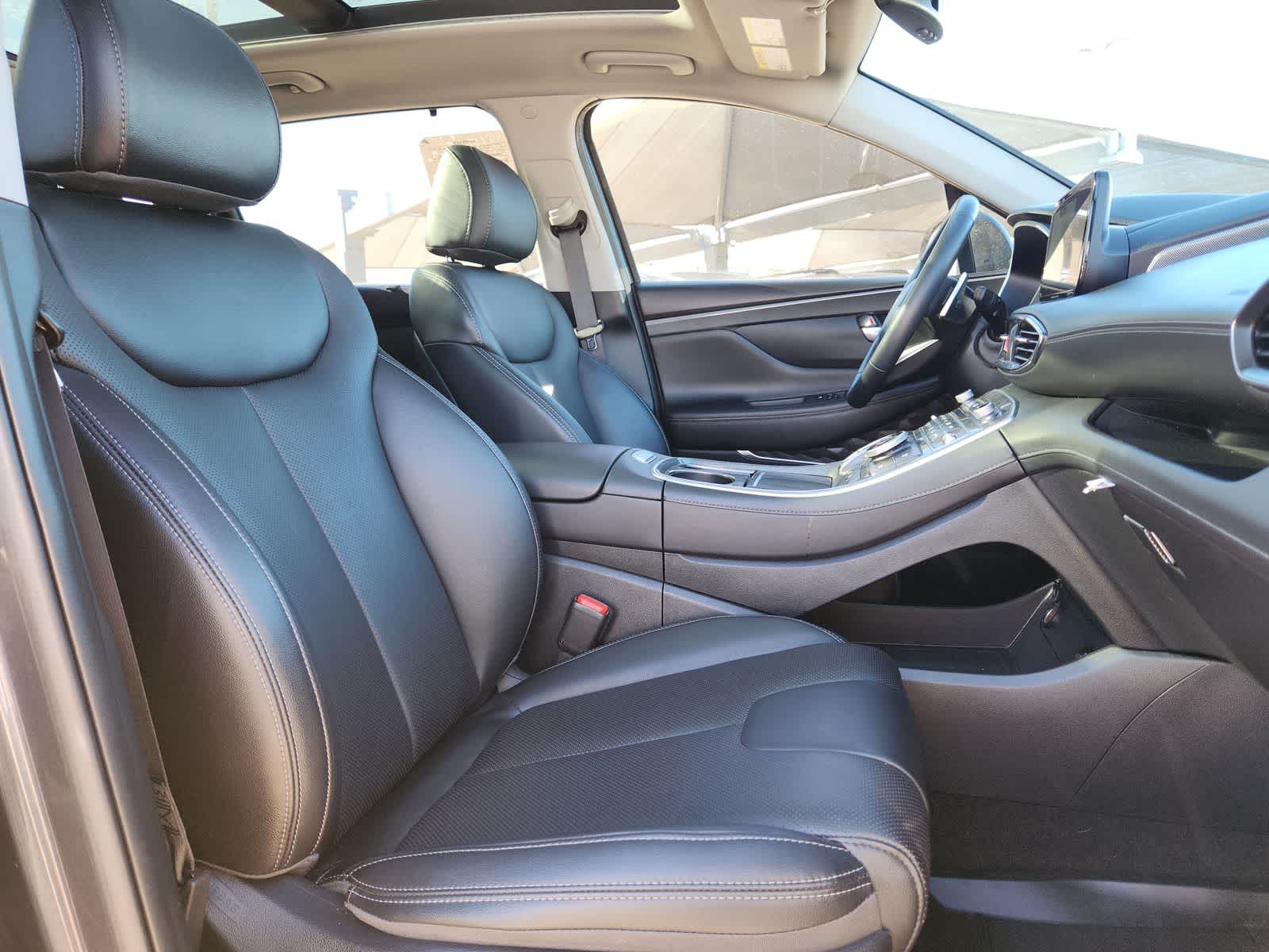 Thumbnail: 2023 Hyundai Santa Fe - 18