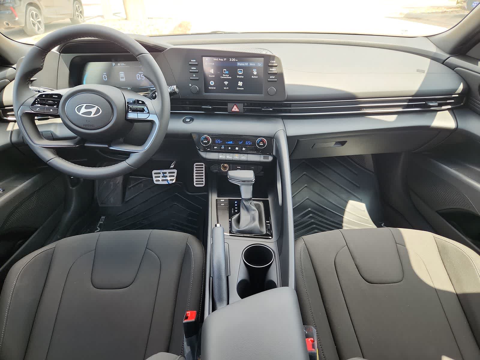 Thumbnail: 2025 Hyundai Elantra - 14