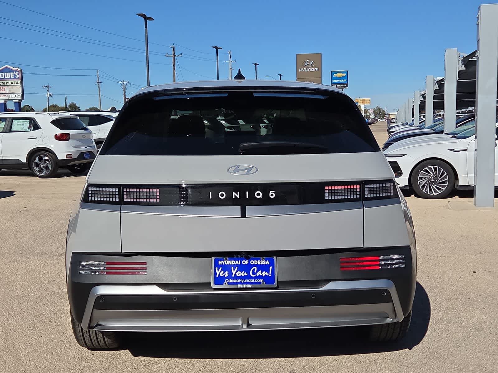 Thumbnail: 2026 Hyundai Ioniq 5 - 13