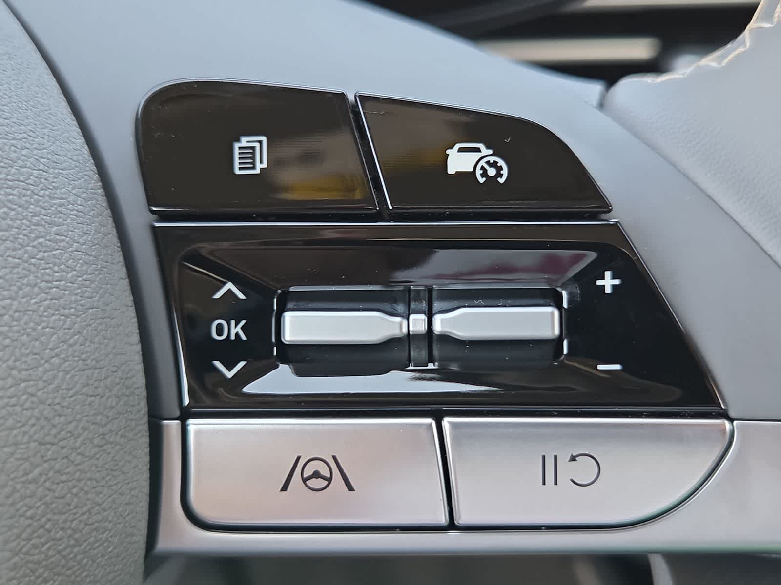 Thumbnail: 2026 Hyundai Elantra - 23