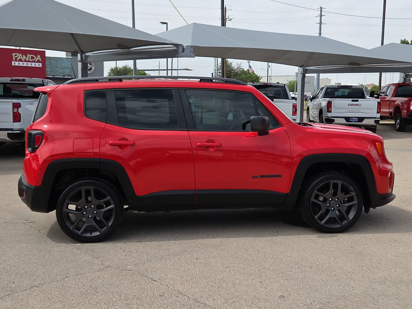 Thumbnail: 2021 Jeep Renegade - 9