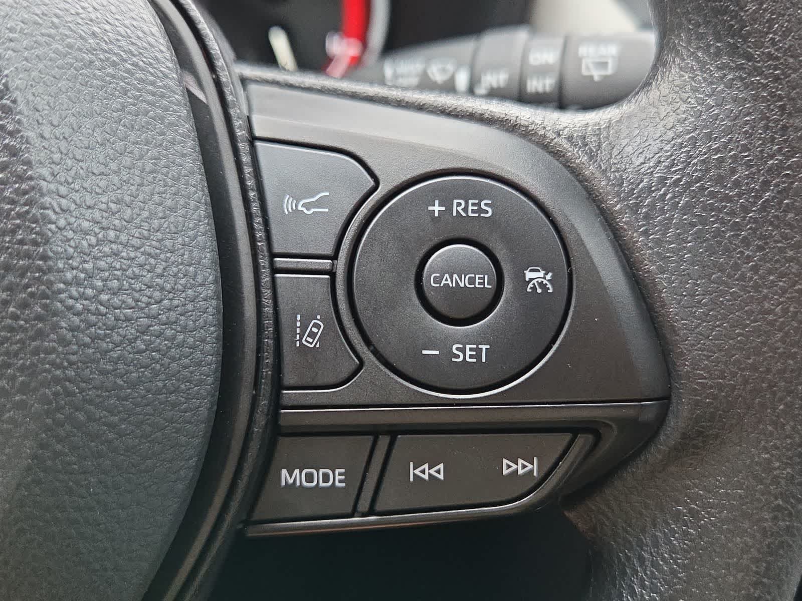Thumbnail: 2025 Toyota RAV4 - 23