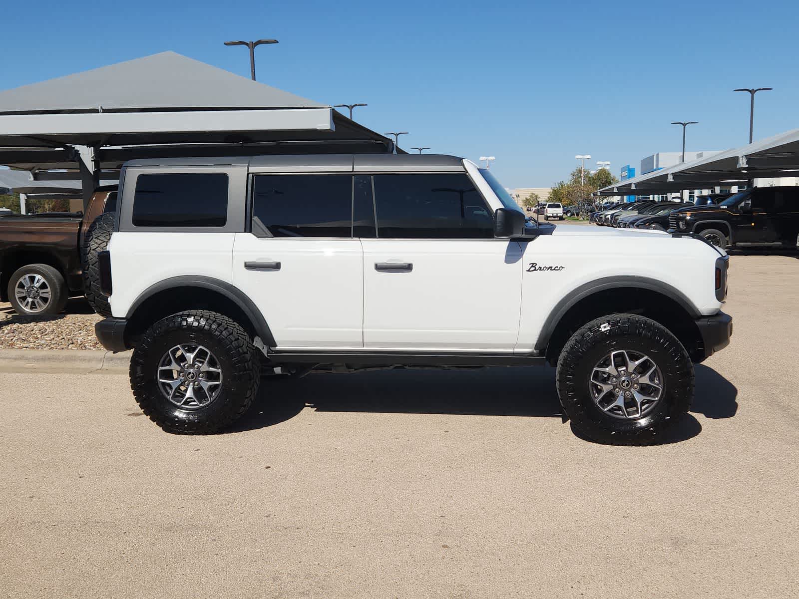 Thumbnail: 2023 Ford Bronco - 9