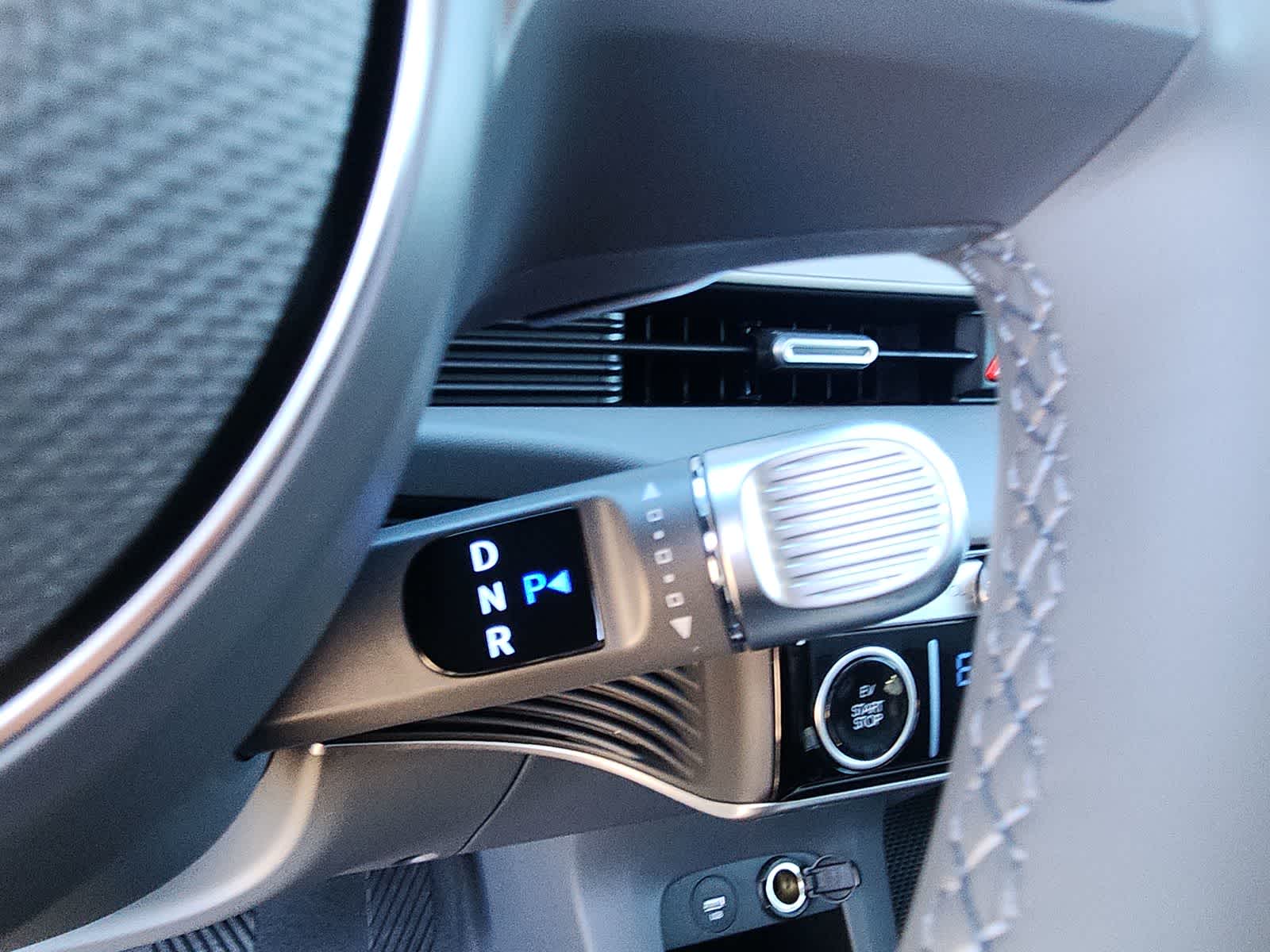 Thumbnail: 2024 Hyundai Ioniq 5 - 25