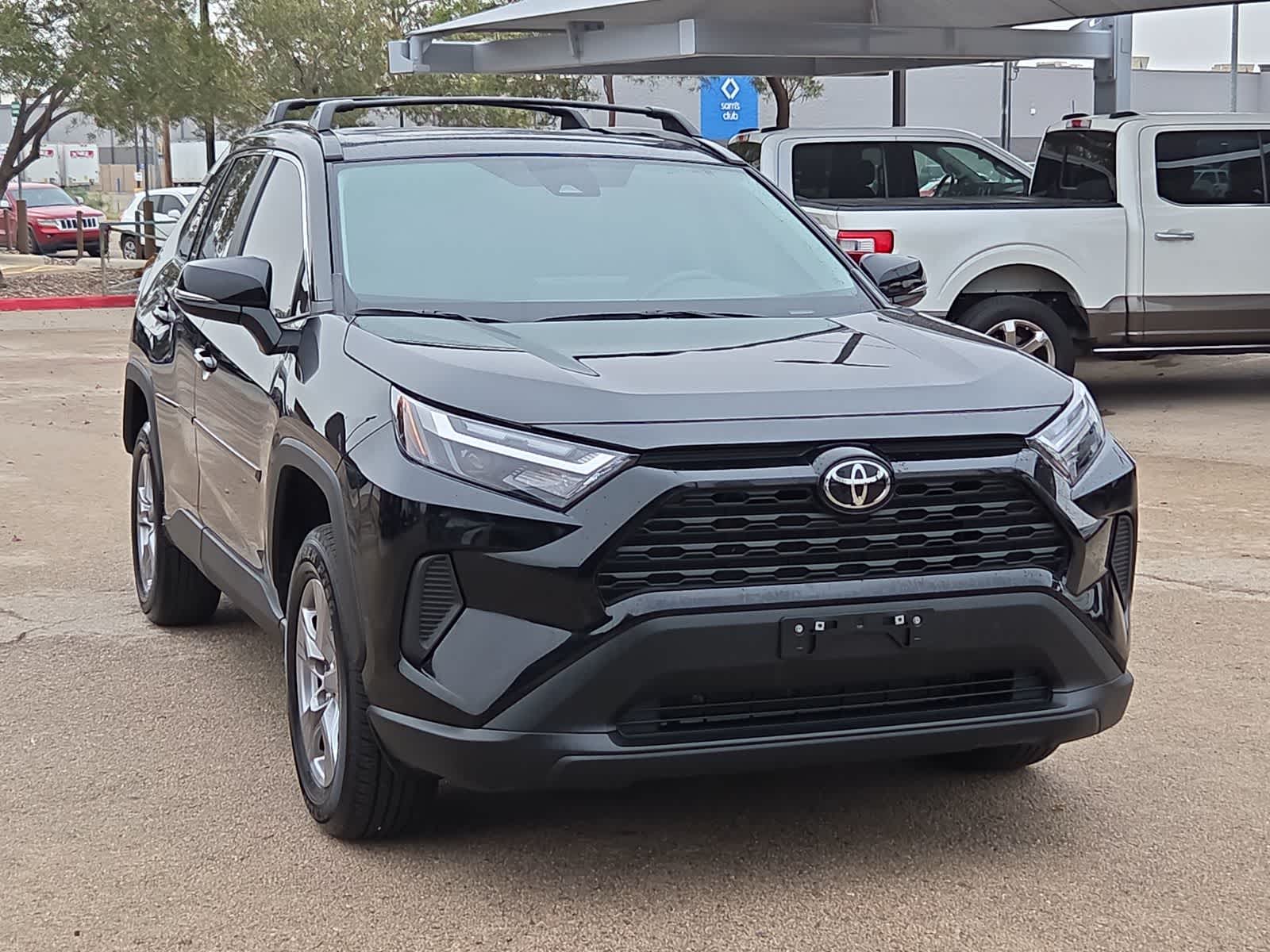 Thumbnail: 2025 Toyota RAV4 - 3