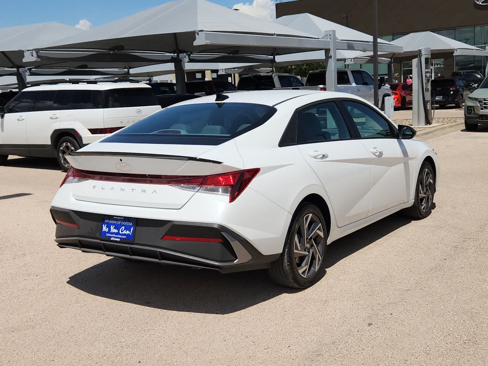 Thumbnail: 2025 Hyundai Elantra - 8